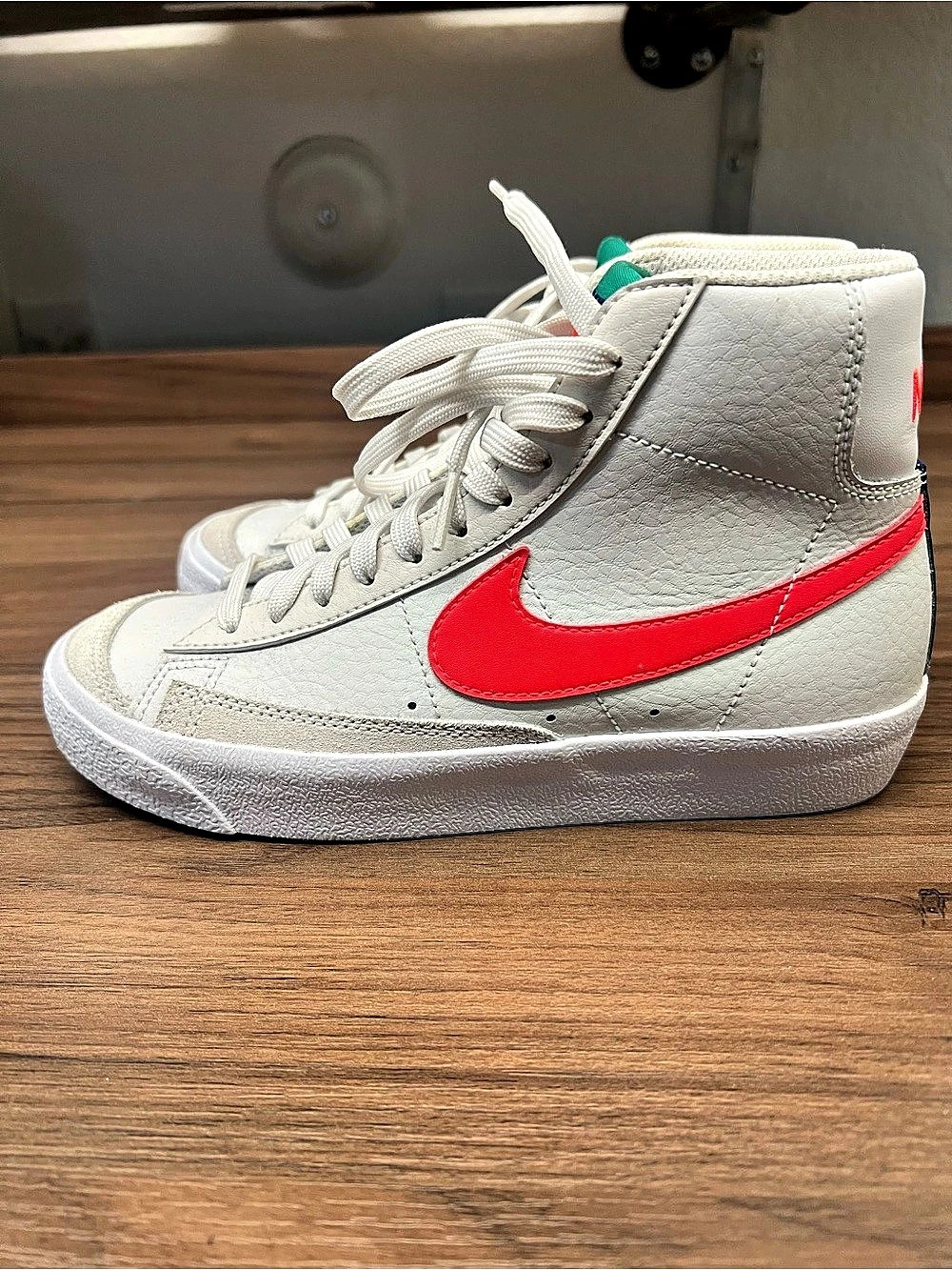 Nike Blazer Mid High Top Sneakers in White & Reddish Orange Like New